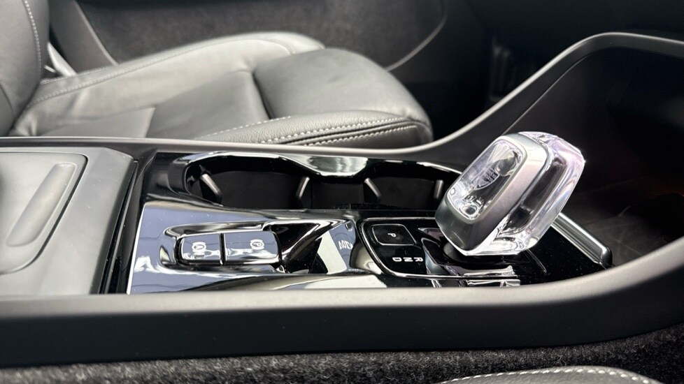 Used Volvo XC40 2025 for sale - 75921916: Photo 21