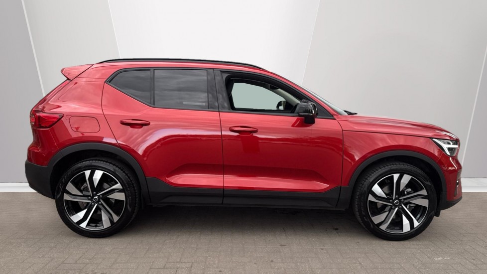 Used Volvo XC40 2025 for sale - 75921916: Photo 3