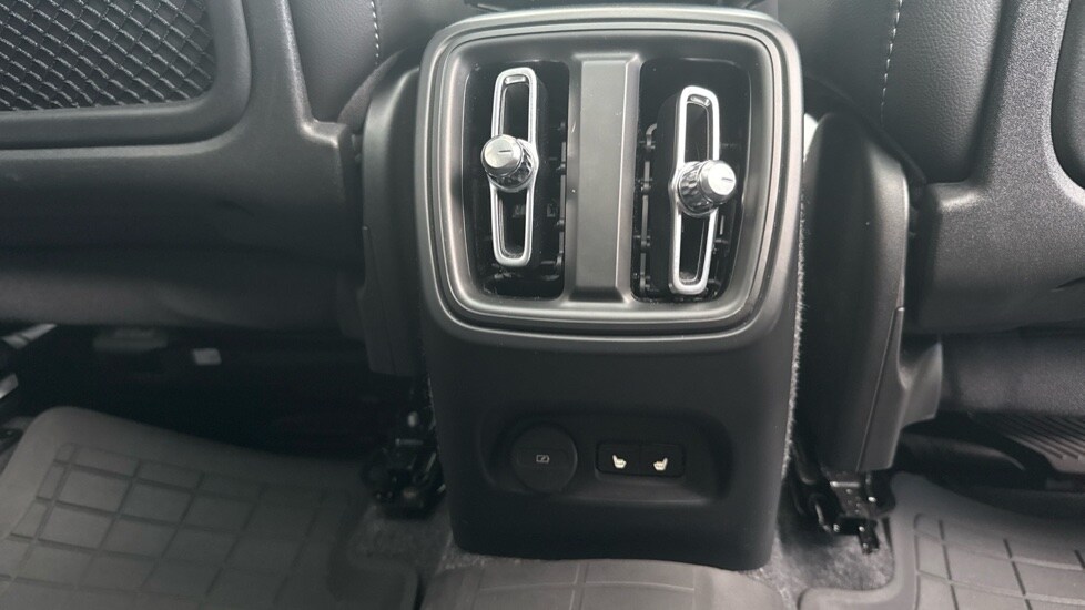 Used Volvo XC40 2025 for sale - 75921916: Photo 47