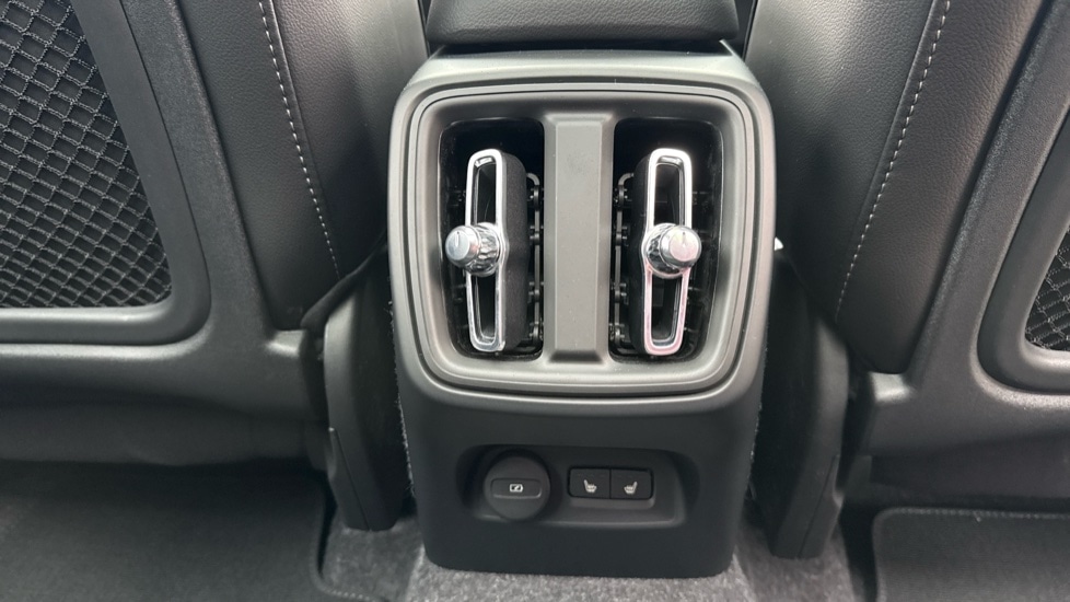 Used Volvo XC40 2026 for sale - 78094576: Photo 14