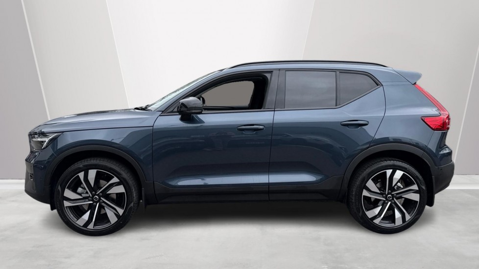 Used Volvo XC40 2026 for sale - 78094576: Photo 3