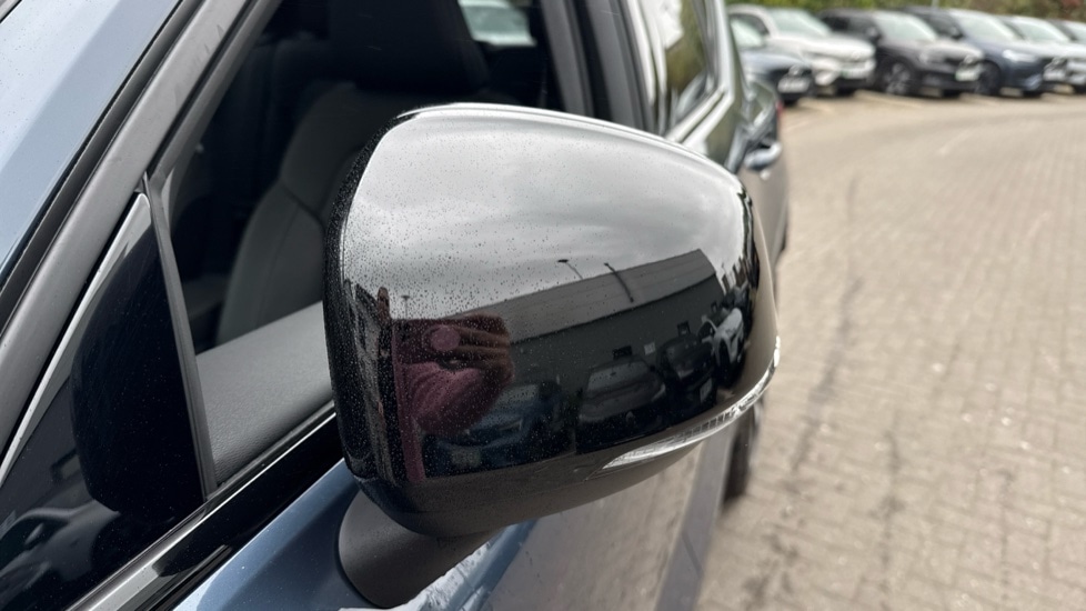 Used Volvo XC40 2026 for sale - 78094576: Photo 32