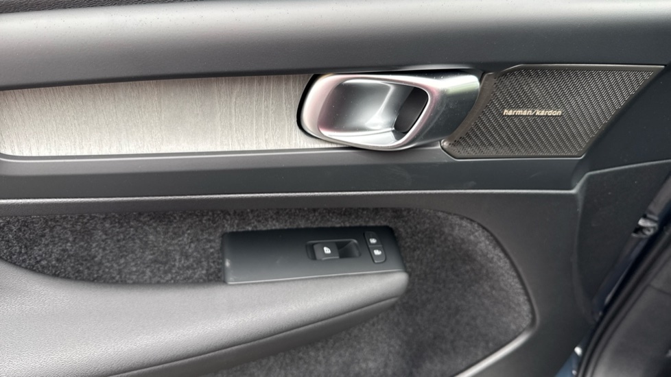 Used Volvo XC40 2026 for sale - 78094576: Photo 35