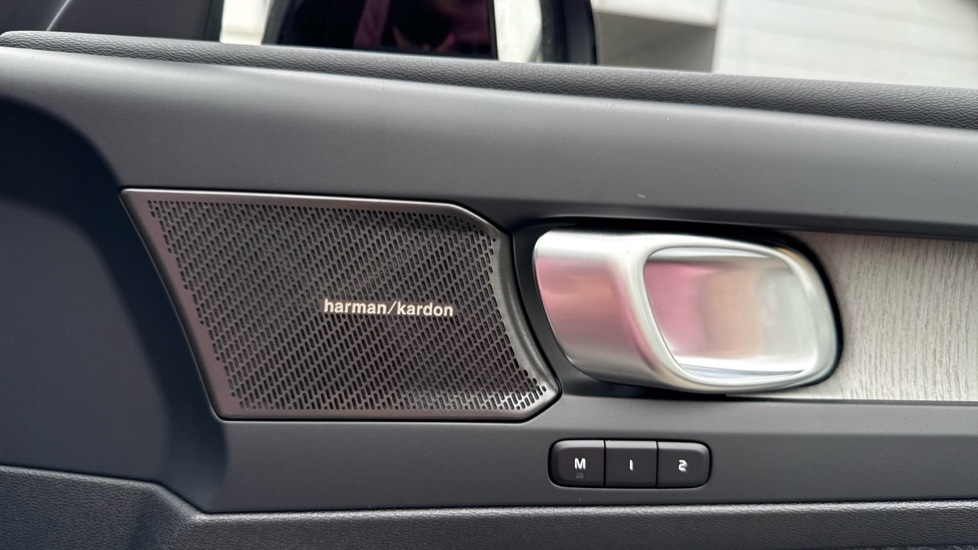 Used Volvo XC40 2026 for sale - 78094576: Photo 38