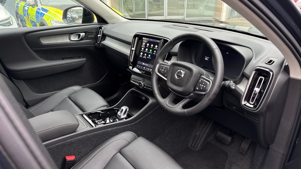 Used Volvo XC40 2026 for sale - 78094576: Photo 4