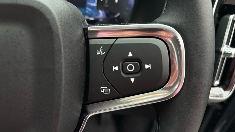 Used Volvo XC40 2026 for sale - 78094576: Photo 41