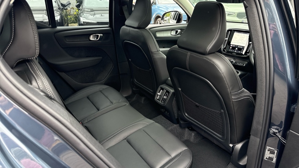 Used Volvo XC40 2026 for sale - 78094576: Photo 6