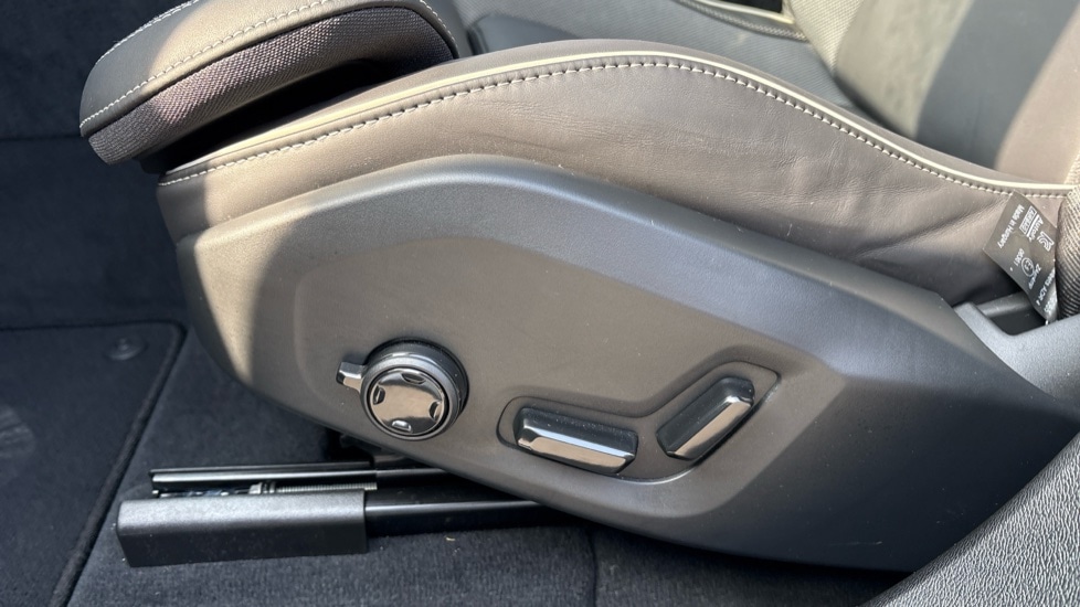 Used Volvo XC60 2025 for sale - 78036723: Photo 47