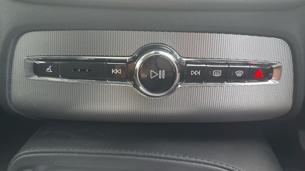 Used Volvo XC90 2023 for sale - 77786141: Photo 57