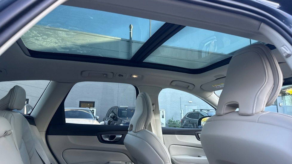 Used Volvo XC60 2025 for sale - 77339293: Photo 18