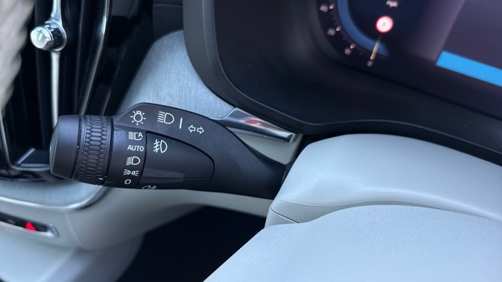 Used Volvo XC60 2025 for sale - 77339293: Photo 59