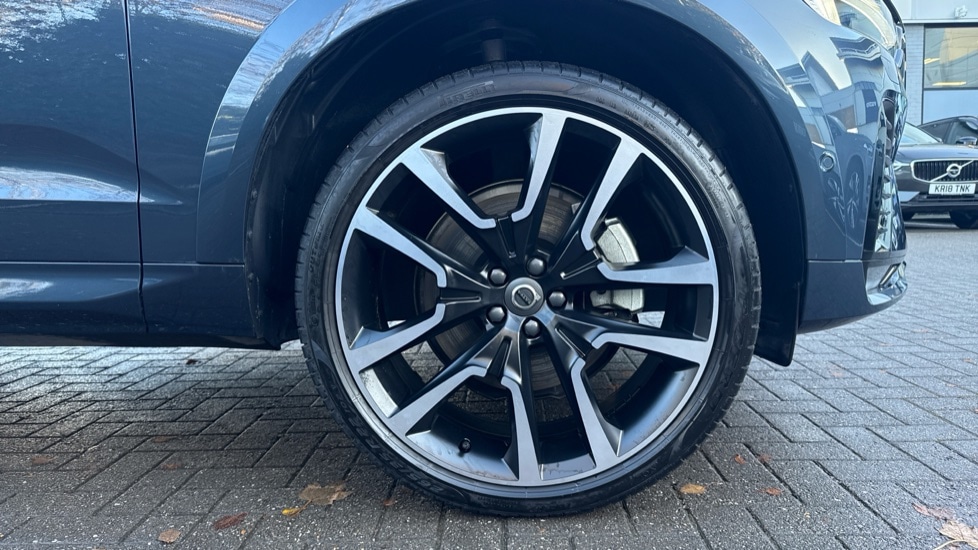 Used Volvo XC60 2025 for sale - 77339293: Photo 9