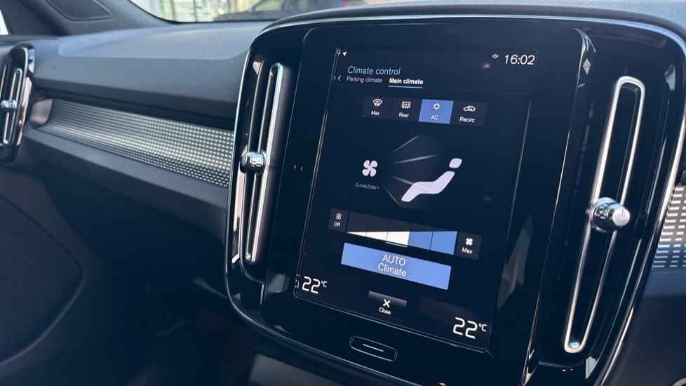 Used Volvo XC40 2021 for sale - 76523527: Photo 15