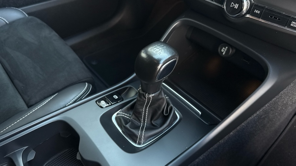 Used Volvo XC40 2021 for sale - 76523527: Photo 21