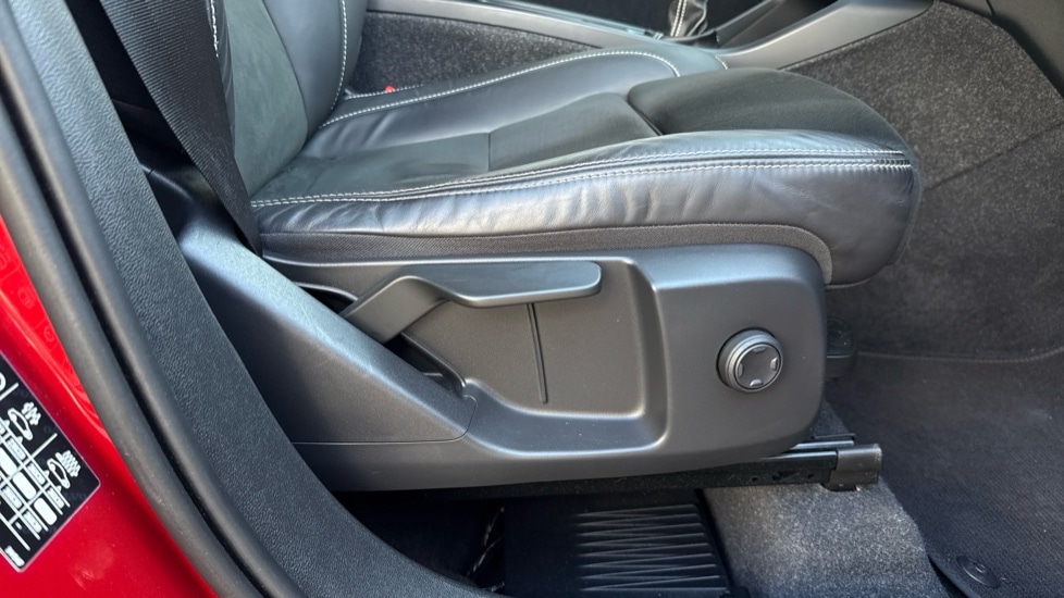 Used Volvo XC40 2021 for sale - 76523527: Photo 31