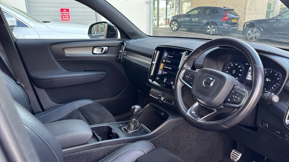 Used Volvo XC40 2021 for sale - 76523527: Photo 32