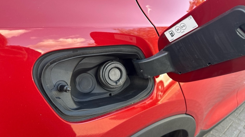 Used Volvo XC40 2021 for sale - 76523527: Photo 34