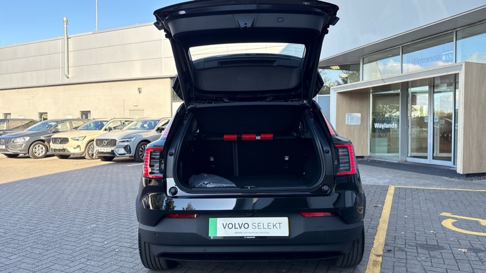 Used Volvo EX30 2025 for sale - 76033637: Photo 13