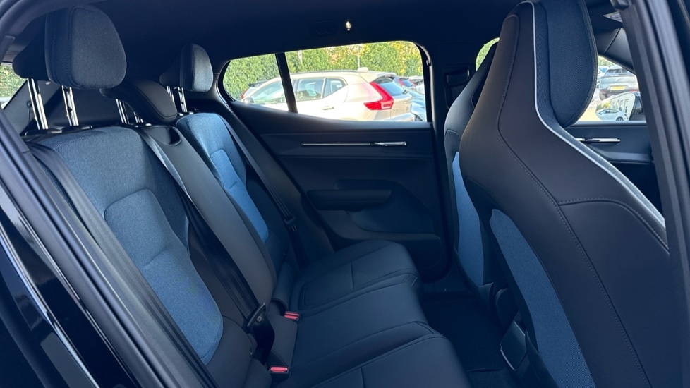 Used Volvo EX30 2025 for sale - 76033637: Photo 6
