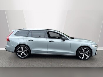 Used Volvo V60 2025 for sale - 76438109: Photo