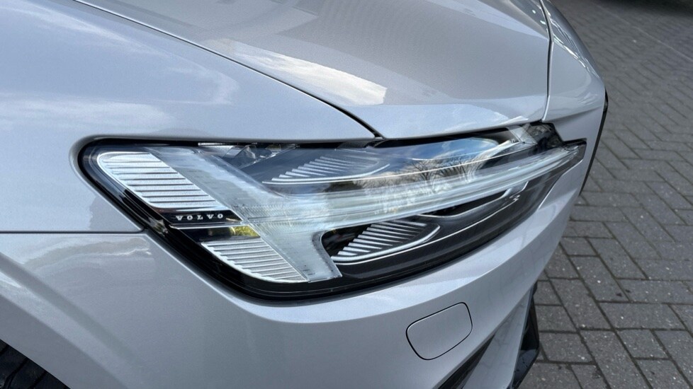 Used Volvo V60 2025 for sale - 77581359: Photo 25