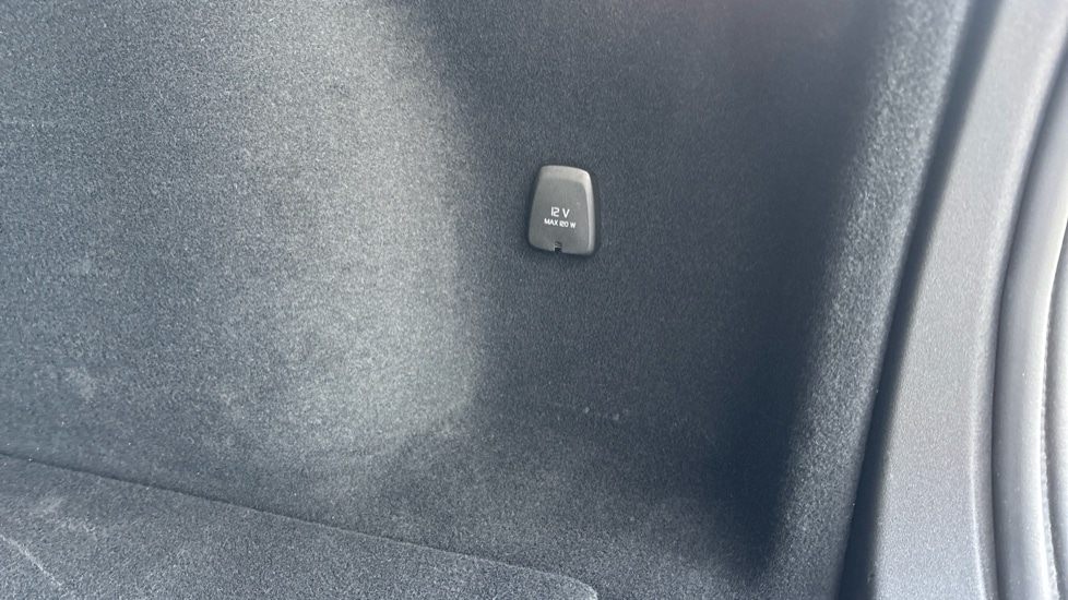 Used Volvo V60 2025 for sale - 77581359: Photo 28