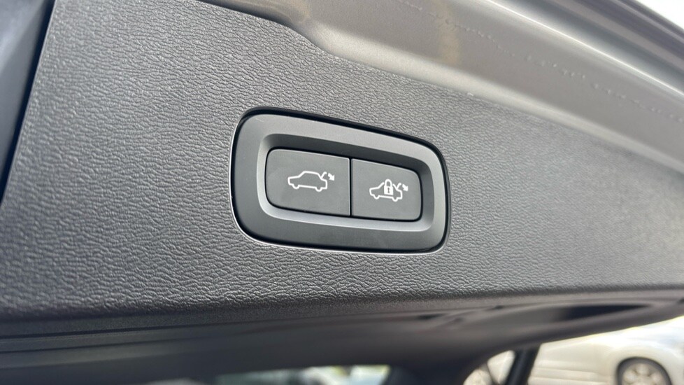 Used Volvo V60 2025 for sale - 77581359: Photo 29