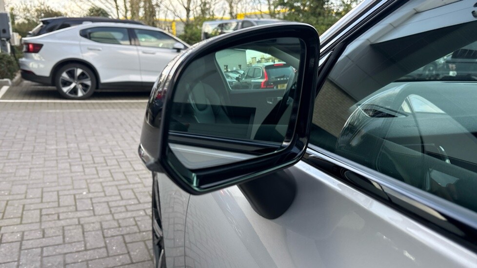 Used Volvo V60 2025 for sale - 77581359: Photo 33