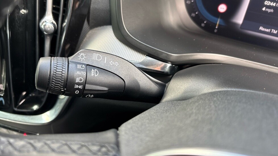 Used Volvo V60 2025 for sale - 77581359: Photo 44