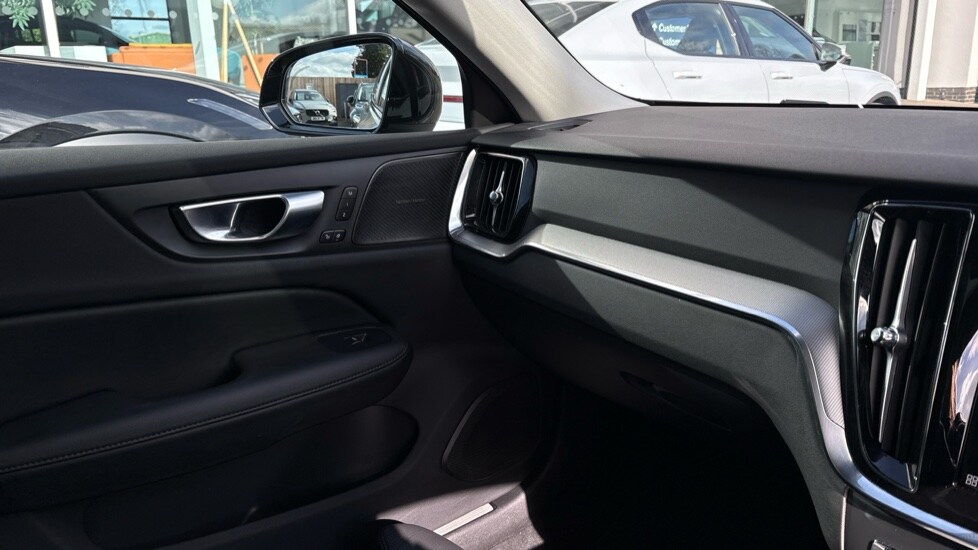 Used Volvo V60 2025 for sale - 77581359: Photo 49