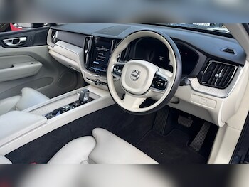 Used Volvo XC60 2023 for sale - 78080946: Photo