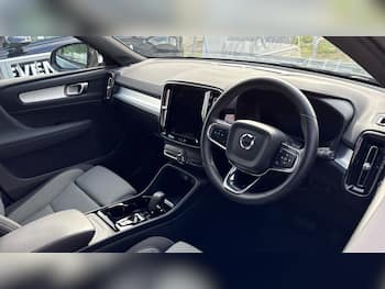 Used Volvo XC40 2023 for sale - 79677847: Photo