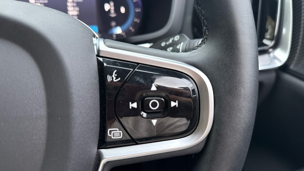 Used Volvo V60 2025 for sale - 76773290: Photo 18