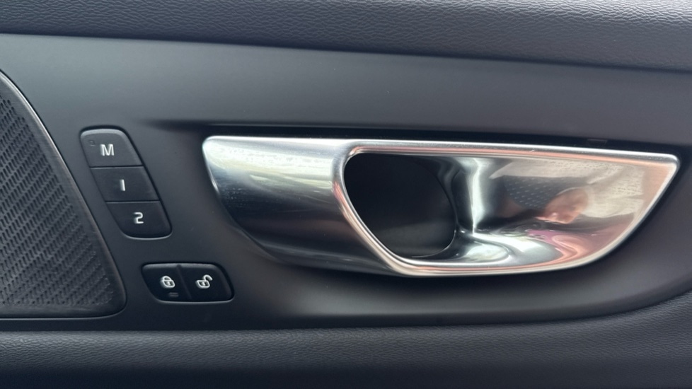 Used Volvo V60 2025 for sale - 76773290: Photo 23