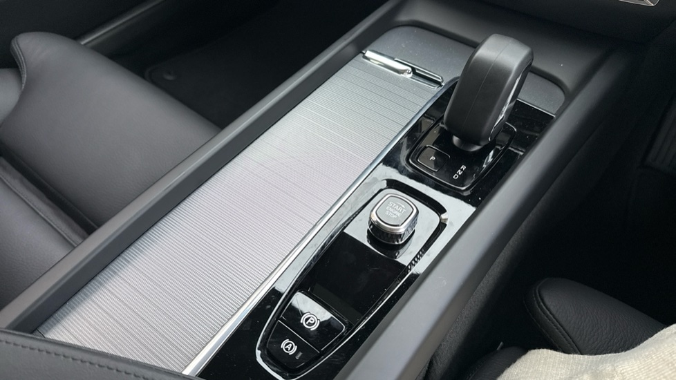 Used Volvo V60 2025 for sale - 76773290: Photo 25