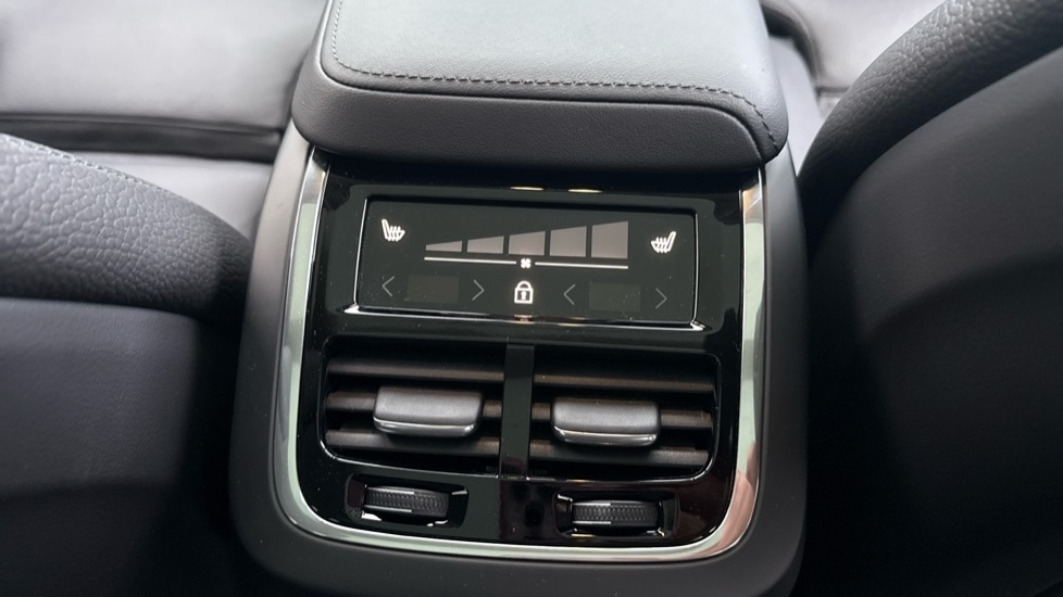 Used Volvo V60 2025 for sale - 76773290: Photo 28