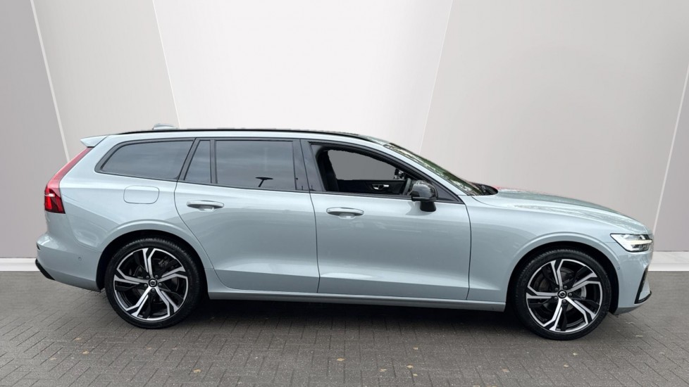 Used Volvo V60 2025 for sale - 76773290: Photo 3