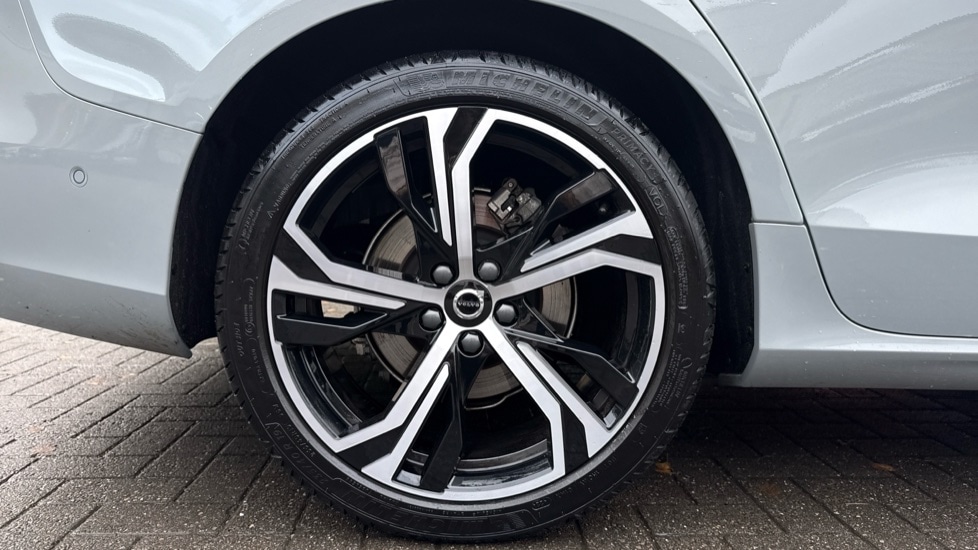 Used Volvo V60 2025 for sale - 76773290: Photo 9