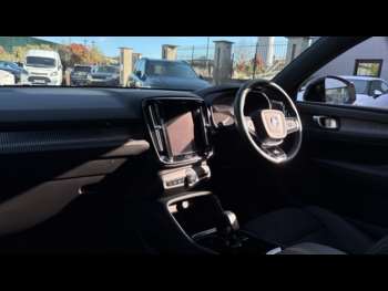 Used Volvo XC40 2022 for sale - 74796275: Photo