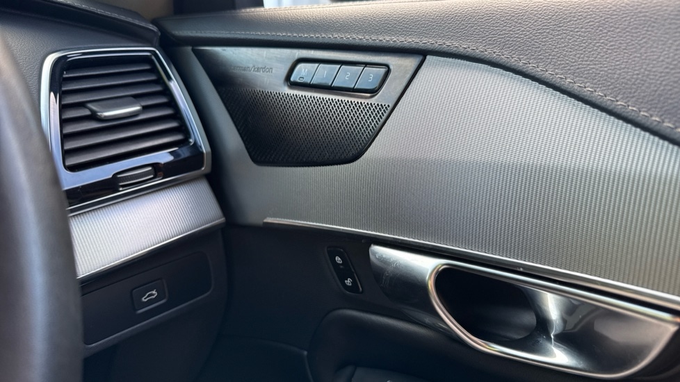 Used Volvo XC90 2022 for sale - 76652393: Photo 17