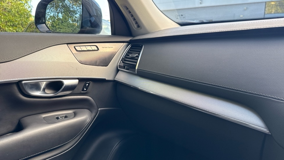 Used Volvo XC90 2022 for sale - 76652393: Photo 32