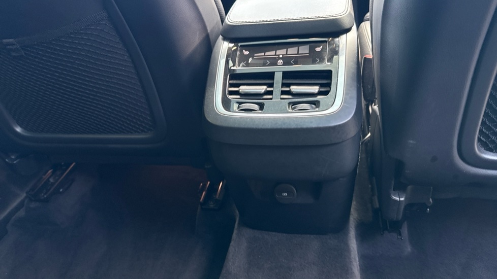 Used Volvo XC90 2022 for sale - 76652393: Photo 43