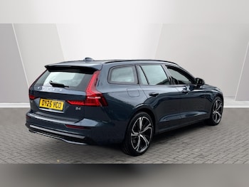 Used Volvo V60 2025 for sale - 75472419: Photo