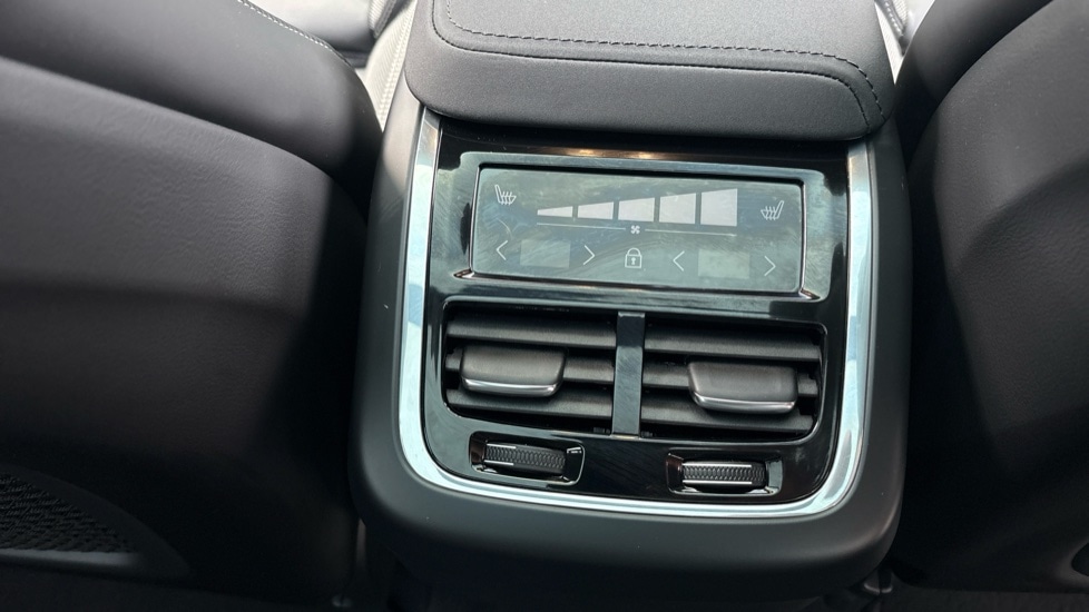 Used Volvo XC60 2025 for sale - 77979026: Photo 25