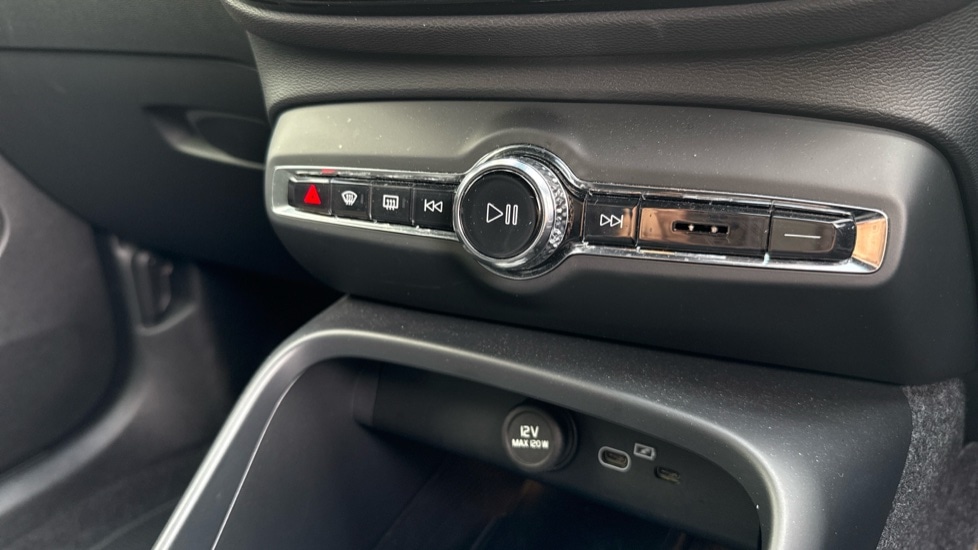 Used Volvo XC40 2024 for sale - 76826641: Photo 33