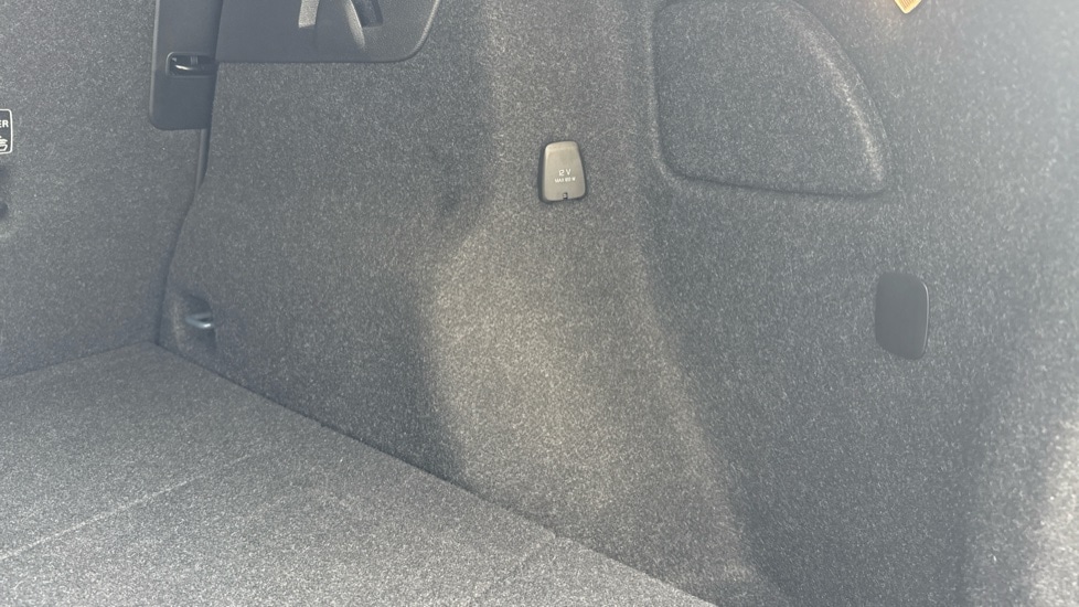 Used Volvo XC40 2024 for sale - 76826641: Photo 38