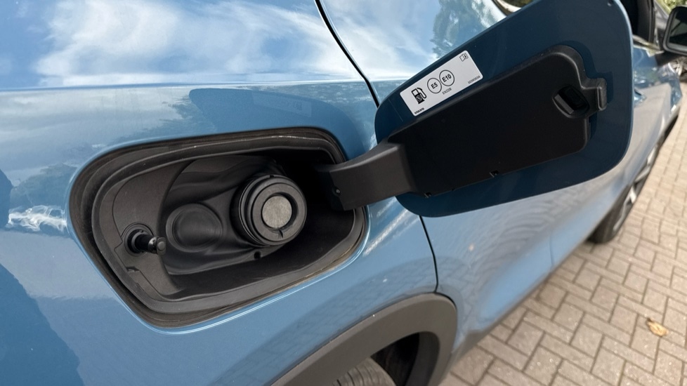 Used Volvo XC40 2024 for sale - 76826641: Photo 39