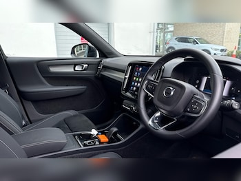 Used Volvo XC40 2024 for sale - 76826641: Photo