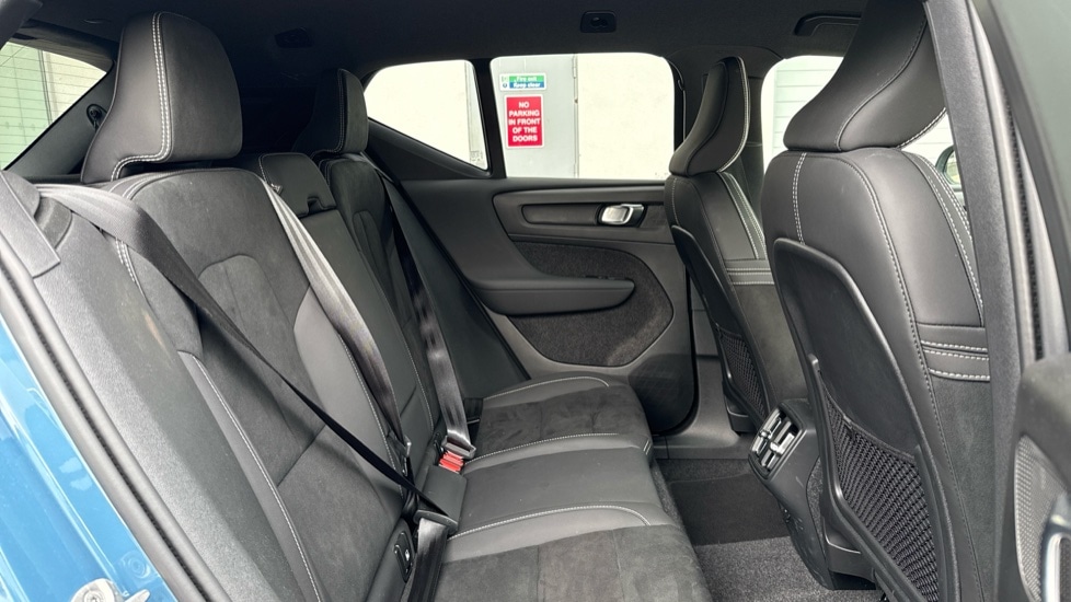 Used Volvo XC40 2024 for sale - 76826641: Photo 6