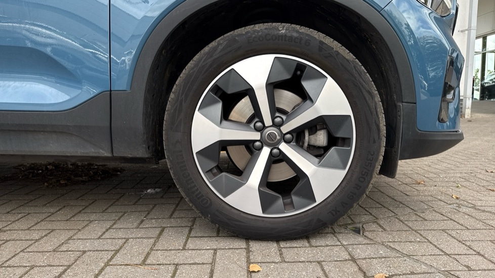 Used Volvo XC40 2024 for sale - 76826641: Photo 9